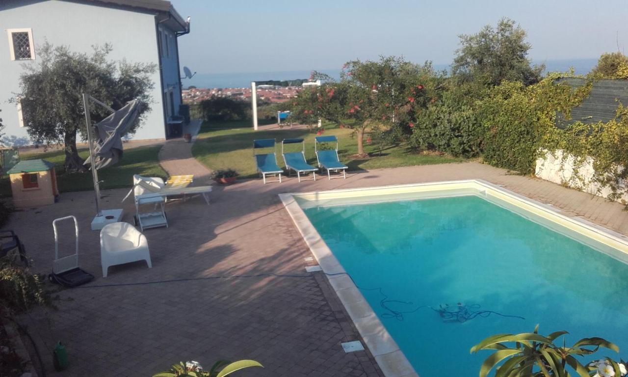 Villa Dei Limoni Etna-Mare Acireale Esterno foto